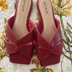 Bamboo Women's Bold Red Sandals